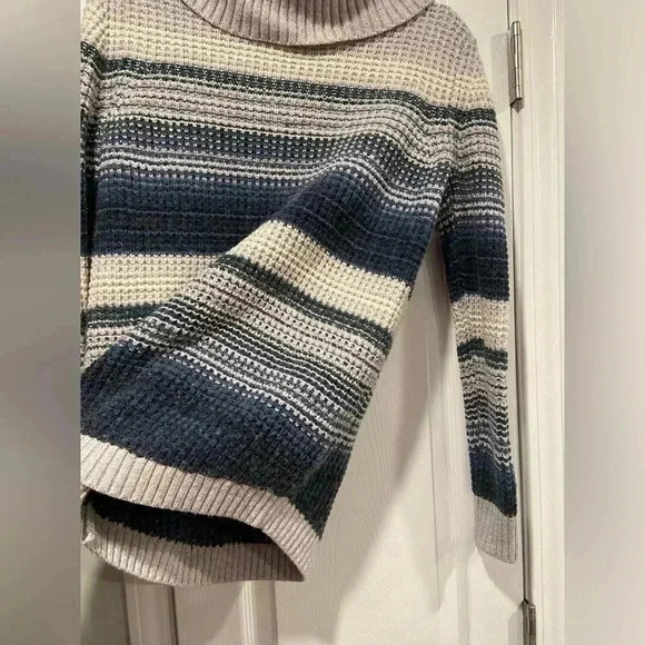 L.L. Bean Merino Wool Blend Blue Striped Cowl Neck Waffle Knit Pullover Size XS - Picture 4 of 10